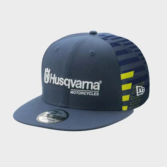 Gorra Husqvarna Genuina Modelo Team Flat Ajustable Azul Adulto Ajustable