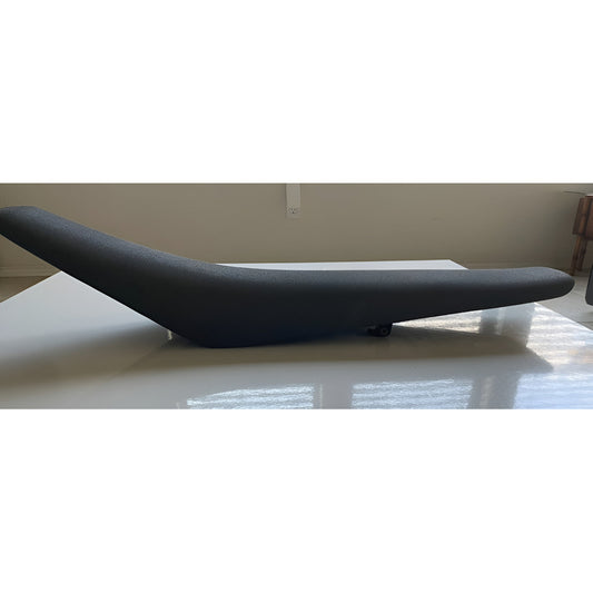 Asiento Completo Husqvarna Exhibición Gris